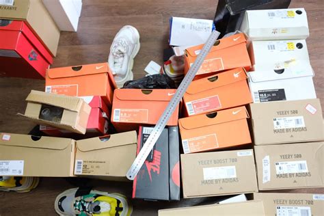 zoe shoes replica|This fake sneaker king’s operation made millions on Reddit  .